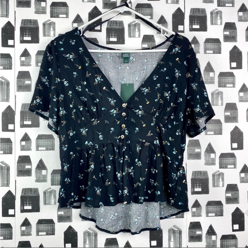 Wild Fable Blouse - 4 Button Front with Ruffled Bottom NWT